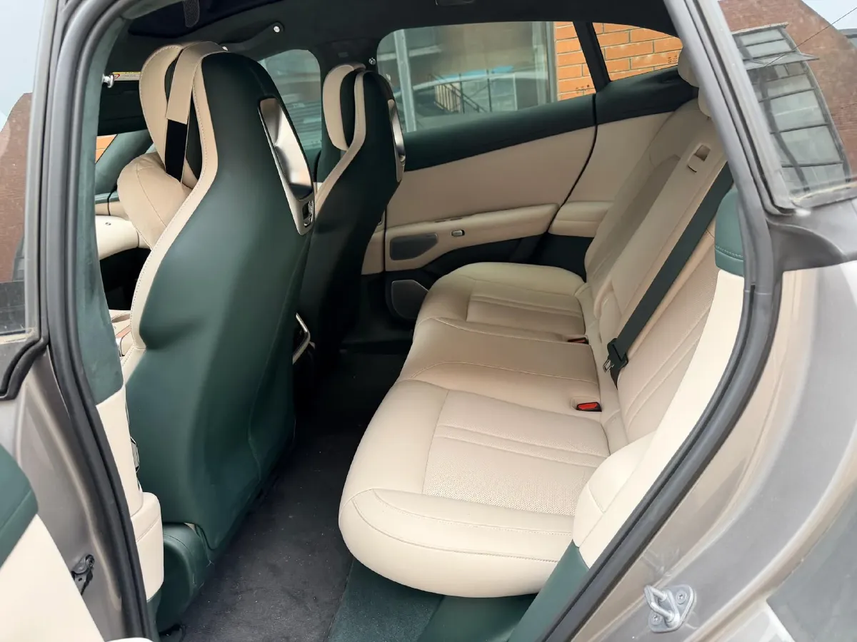 2025 MI YU7 BEV 101.7KWH,autocango,china used car exporter,china ev exporter,chinese used car exporter,chinese used ev exporter