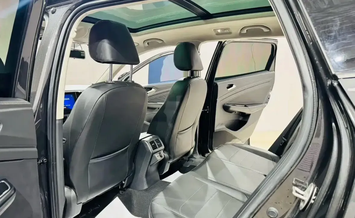 2022 Jetta VS7 1.4T 150HP L4 6AT,autocango,china used car exporter,china ev exporter,chinese used car exporter,chinese used ev exporter