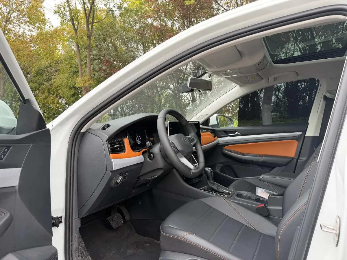 2025 Volkswagen Bora 1.2T 116HP L4 7DCT,autocango,china used car exporter,china ev exporter,chinese used car exporter,chinese used ev exporter