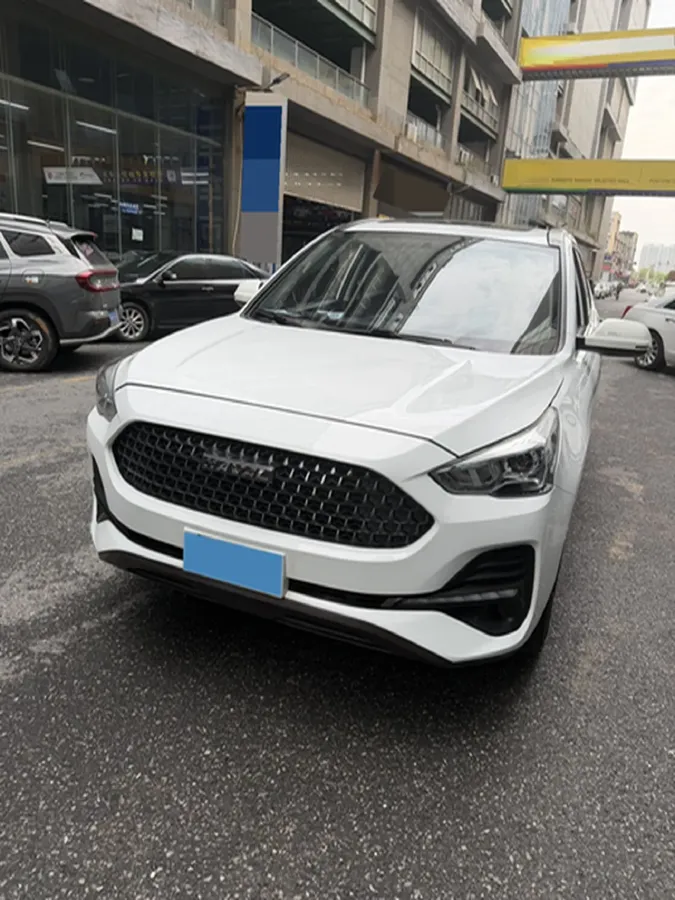 2019 Haval M6 1.5T 150HP L4 7DCT,autocango,china used car exporter,china ev exporter,chinese used car exporter,chinese used ev exporter