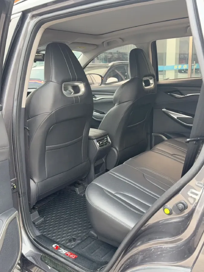 2020 ChangAn CS75 Plus 2.0T 233HP L4 8AT,autocango,china used car exporter,china ev exporter,chinese used car exporter,chinese used ev exporter