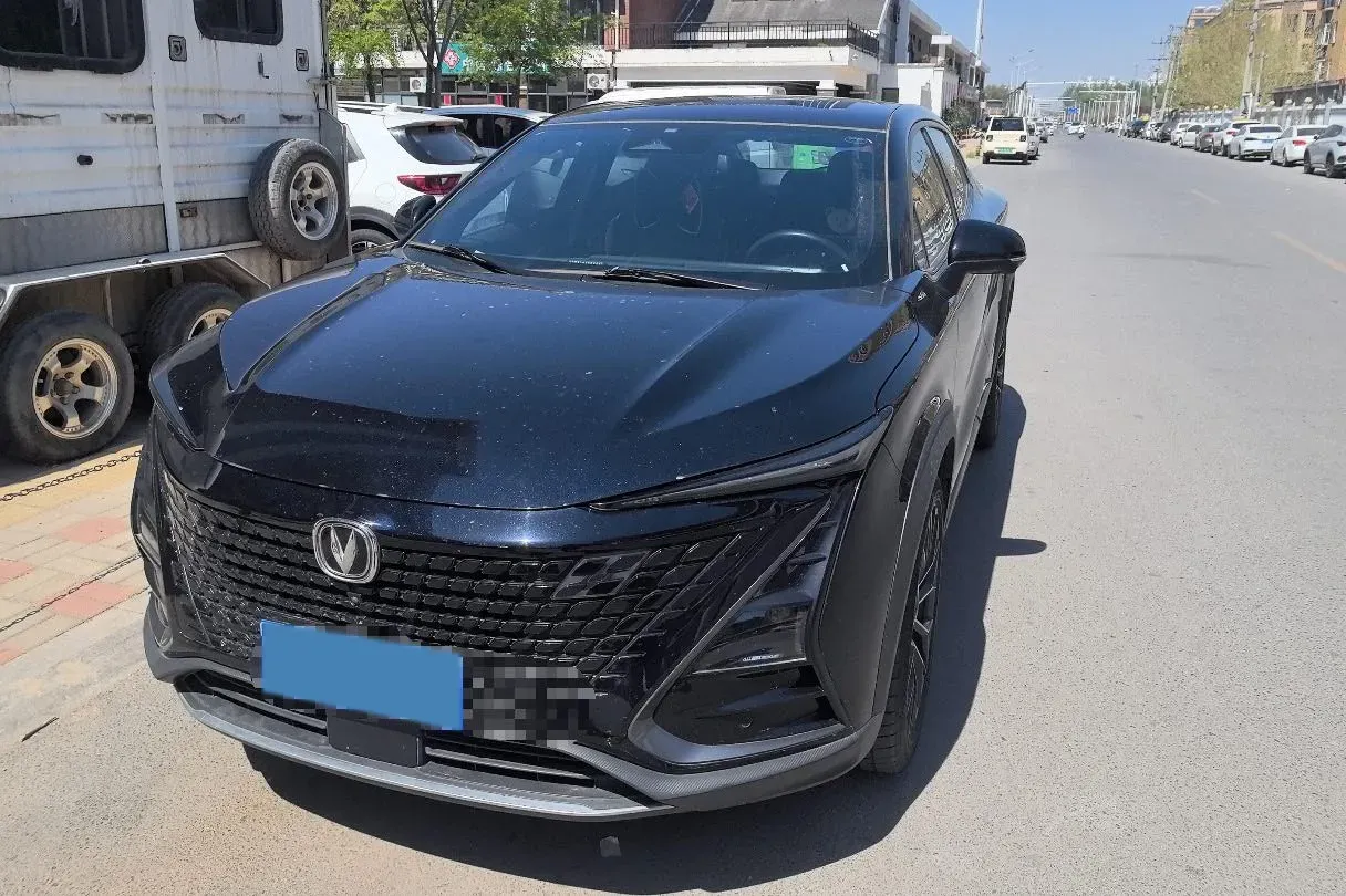 2022 ChangAn UNI-T 1.5T 188HP L4 7DCT,autocango,china used car exporter,china ev exporter,chinese used car exporter,chinese used ev exporter