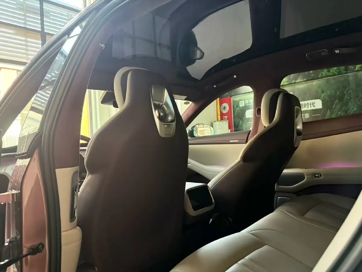 2025 MI YU7 BEV 101.7KWH,autocango,china used car exporter,china ev exporter,chinese used car exporter,chinese used ev exporter