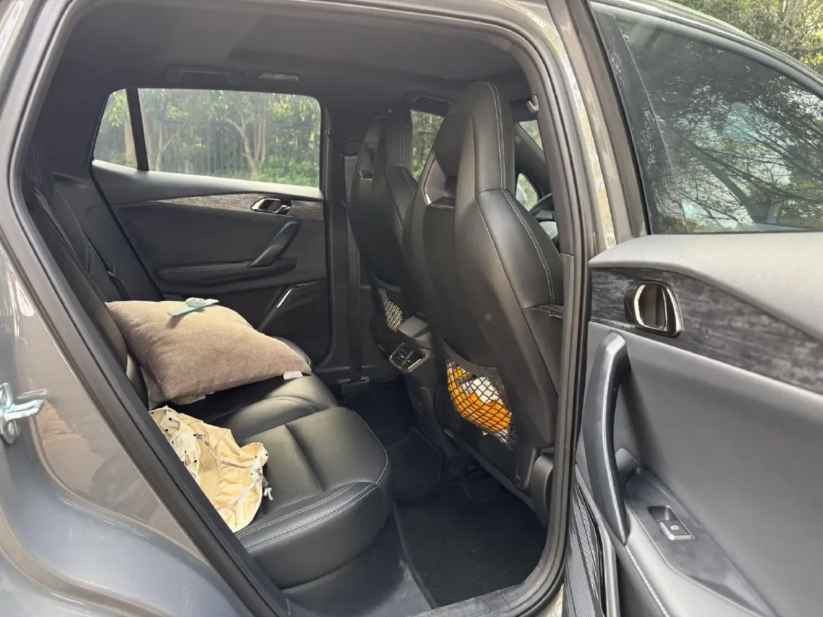 2023 LYNK&CO 06 1.5T 181HP L4 7DCT,autocango,china used car exporter,china ev exporter,chinese used car exporter,chinese used ev exporter