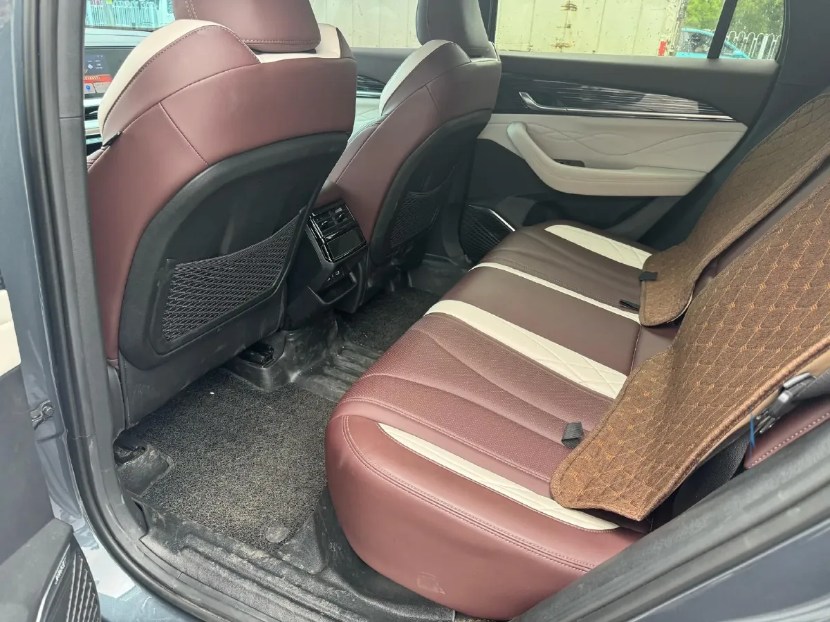 2021 Geely Monjaro 2.0T 218HP L4 7DCT,autocango,china used car exporter,china ev exporter,chinese used car exporter,chinese used ev exporter