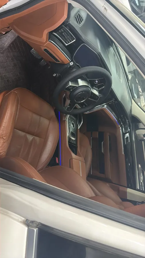 2017 Zotye T700 1.8T 177HP L4 6DCT,autocango,china used car exporter,china ev exporter,chinese used car exporter,chinese used ev exporter