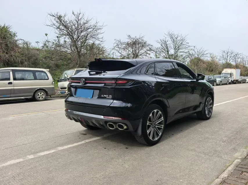 2021 ChangAn UNI-K 2.0T 233HP L4 8AT,autocango,china used car exporter,china ev exporter,chinese used car exporter,chinese used ev exporter