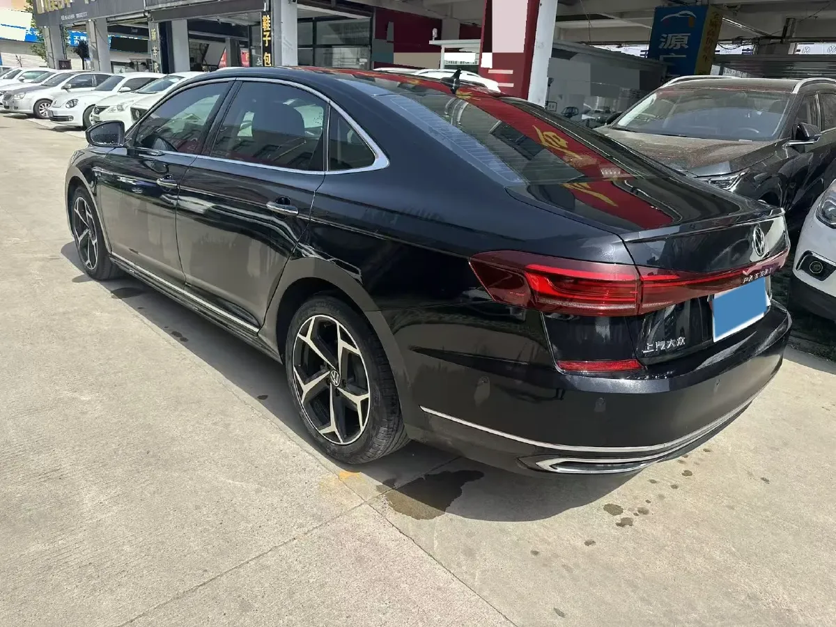 2023 Volkswagen Passat 2.0T 186HP L4 7DCT,autocango,china used car exporter,china ev exporter,chinese used car exporter,chinese used ev exporter