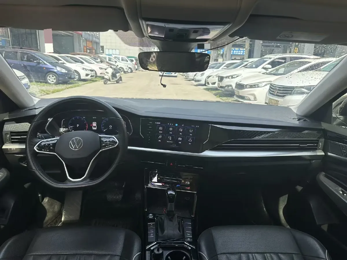 2023 Volkswagen Passat 2.0T 186HP L4 7DCT,autocango,china used car exporter,china ev exporter,chinese used car exporter,chinese used ev exporter