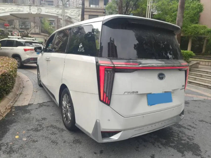 2024 GAC Trumpchi M8 2.0T 190HP L4 E-CVT Hybrid,autocango,china used car exporter,china ev exporter,chinese used car exporter,chinese used ev exporter