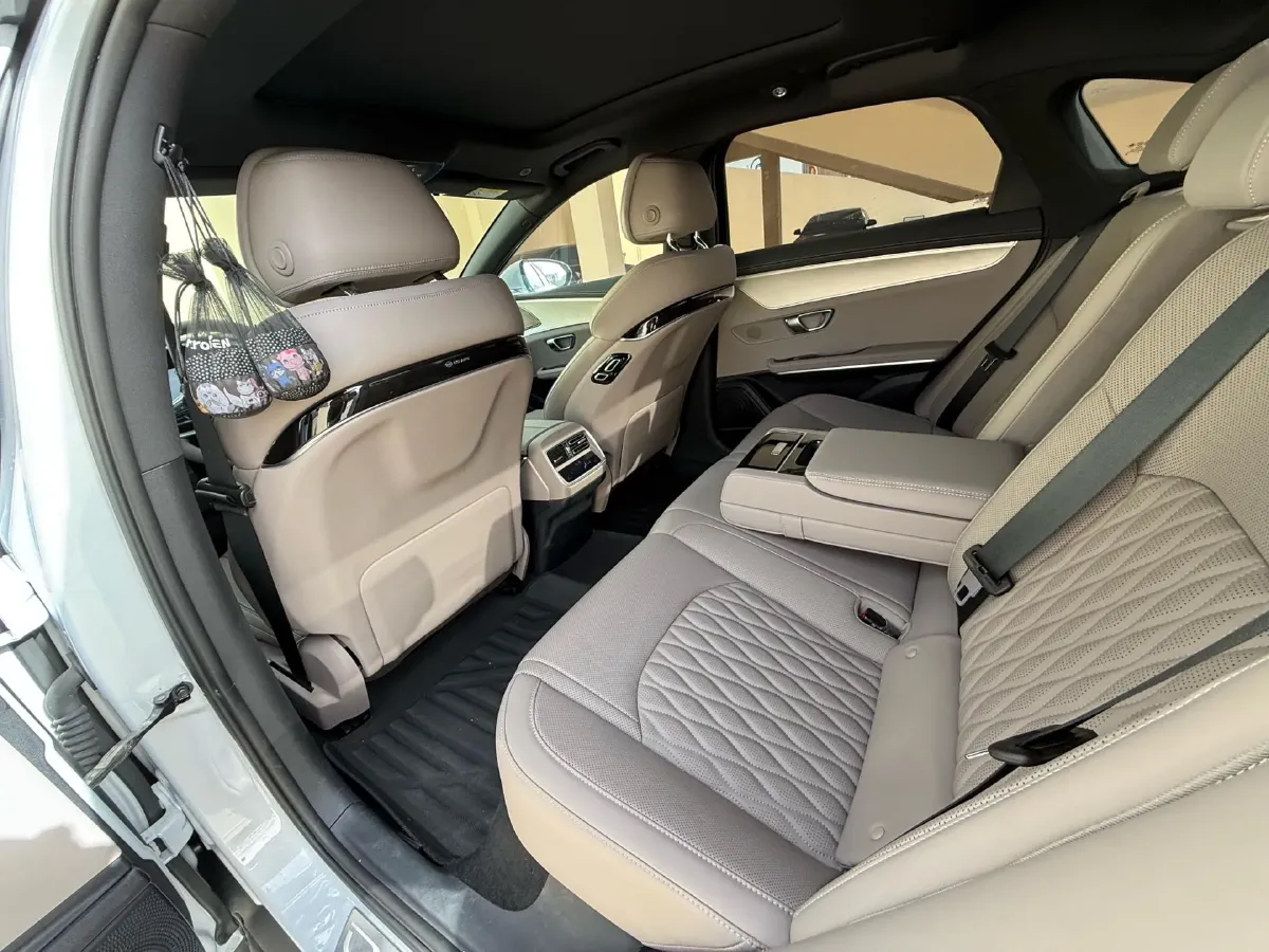 2025 BYD Han 1.5T 156HP L4 E-CVT PHEV,autocango,china used car exporter,china ev exporter,chinese used car exporter,chinese used ev exporter