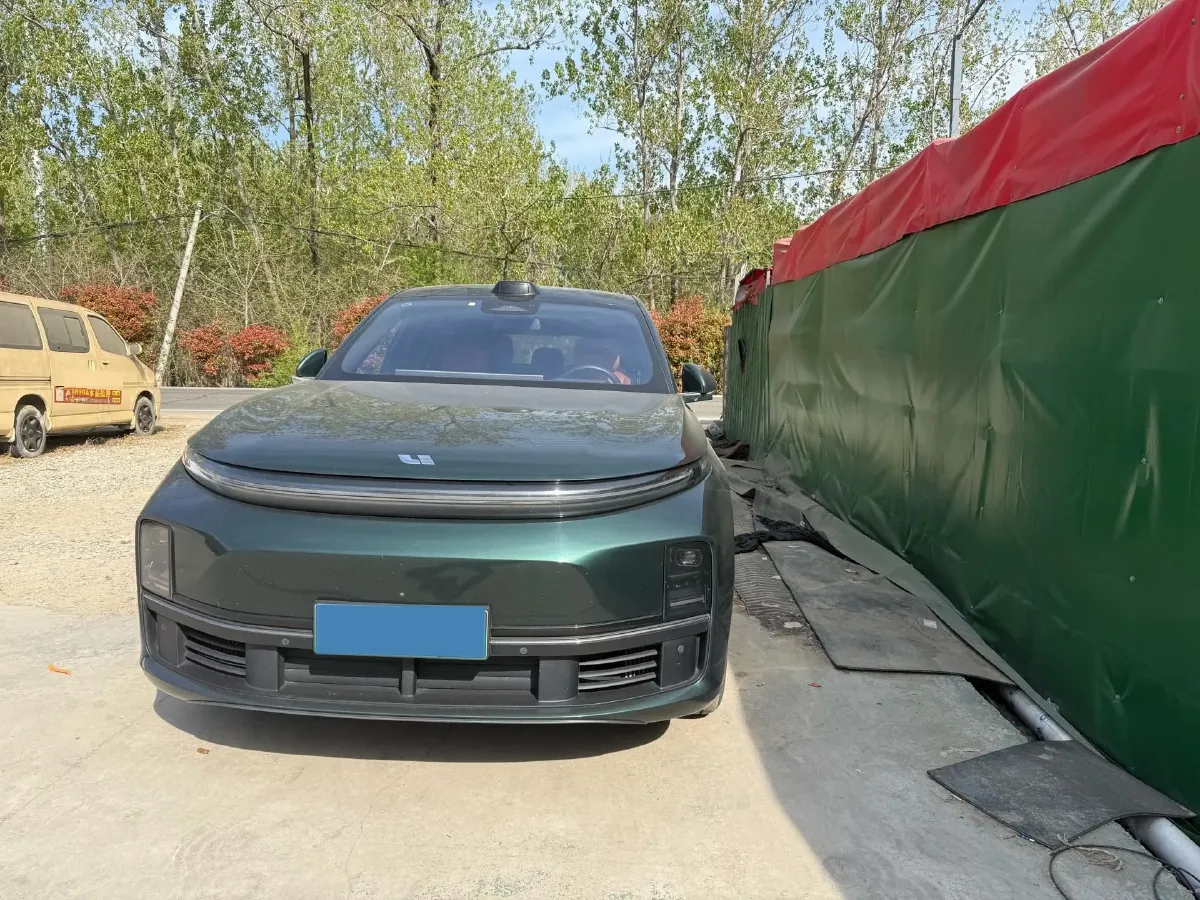 2023 Li L7 Range Extended 154HP REEV 40.9KWH,autocango,china used car exporter,china ev exporter,chinese used car exporter,chinese used ev exporter