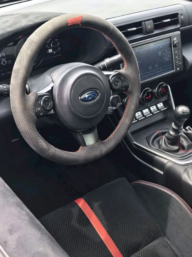 2022 Subaru BRZ 2.4L 234HP H4 6MT,autocango,china used car exporter,china ev exporter,chinese used car exporter,chinese used ev exporter