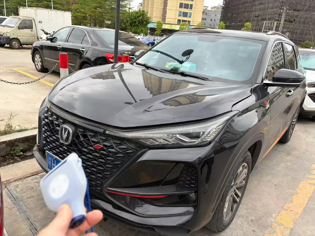 2021 ChangAn CS75 Plus 1.5T 178HP L4 6AT,autocango,china used car exporter,china ev exporter,chinese used car exporter,chinese used ev exporter