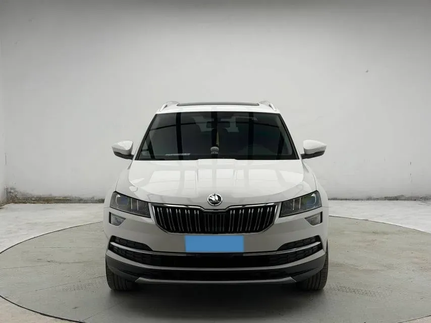 2021 Skoda Karoq 1.4T 150HP L4 7DCT,autocango,china used car exporter,china ev exporter,chinese used car exporter,chinese used ev exporter