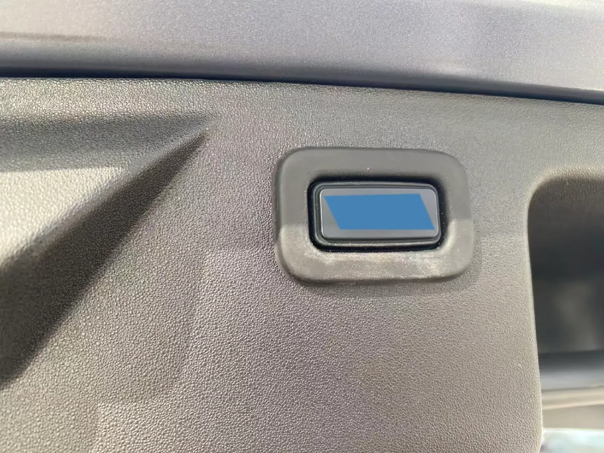 2020 Land Rover Discovery Sport 2.0T 249HP L4 9AT,autocango,china used car exporter,china ev exporter,chinese used car exporter,chinese used ev exporter