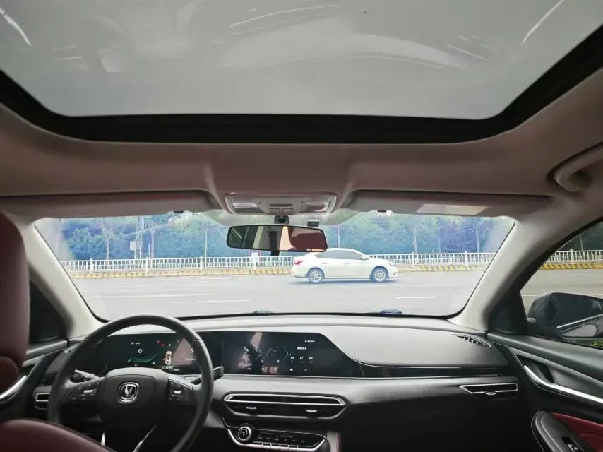 2021 ChangAn Eado 1.4T 160HP L4 7DCT,autocango,china used car exporter,china ev exporter,chinese used car exporter,chinese used ev exporter