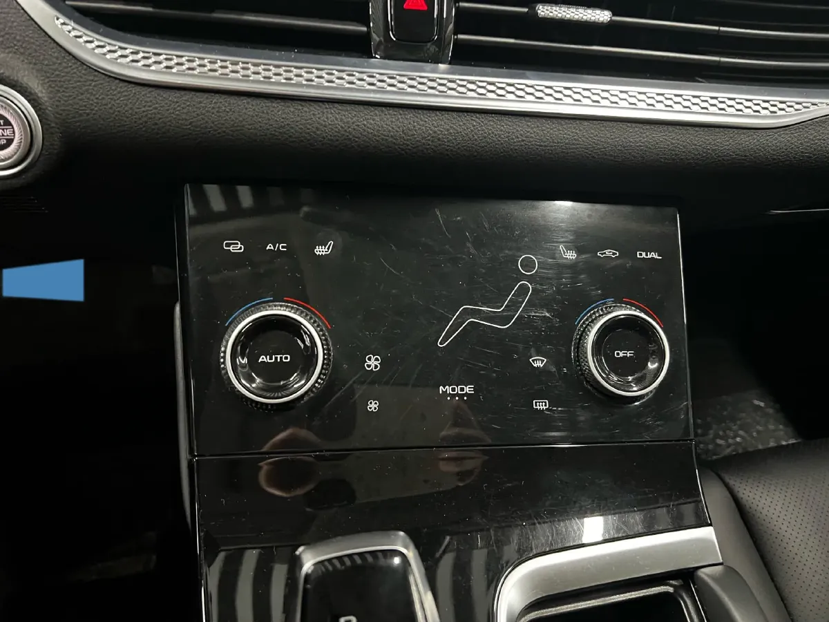 2024 Bestune B70 1.5T 169HP L4 7DCT,autocango,china used car exporter,china ev exporter,chinese used car exporter,chinese used ev exporter