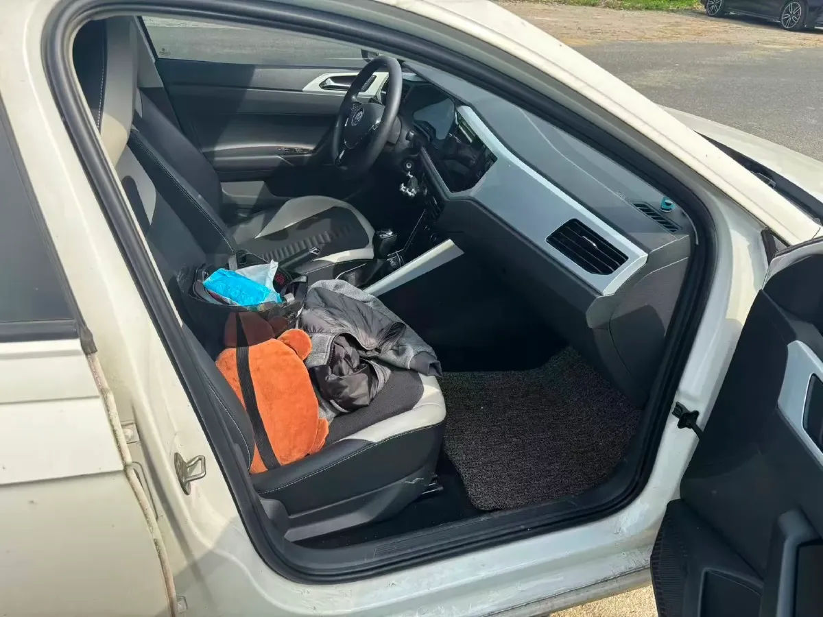 2019 Volkswagen Polo 1.5L 113HP L4 6AT,autocango,china used car exporter,china ev exporter,chinese used car exporter,chinese used ev exporter