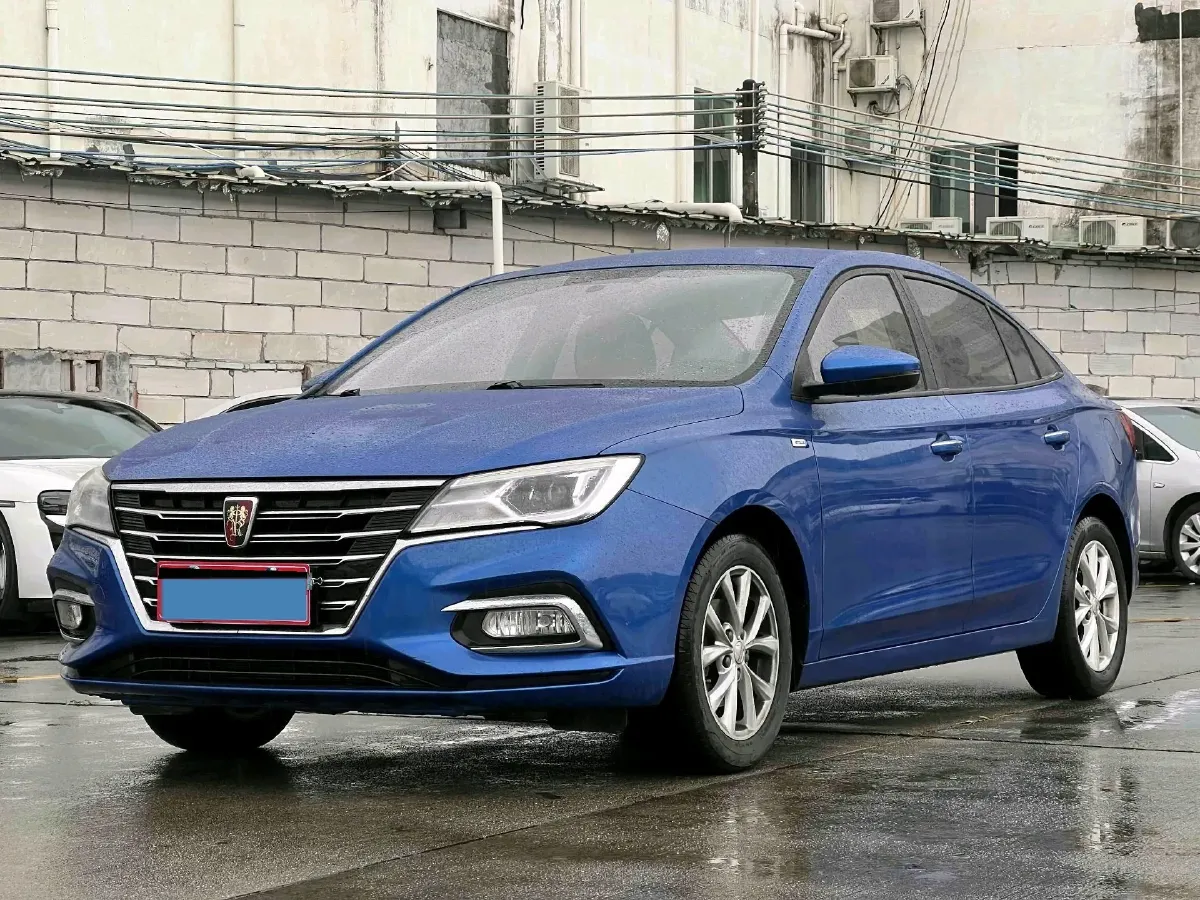 2020 Roewe i5 1.5L 120HP L4 5MT,autocango,china used car exporter,china ev exporter,chinese used car exporter,chinese used ev exporter