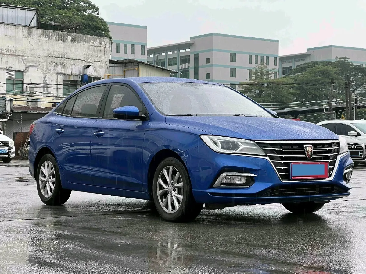 2020 Roewe i5 1.5L 120HP L4 5MT,autocango,china used car exporter,china ev exporter,chinese used car exporter,chinese used ev exporter