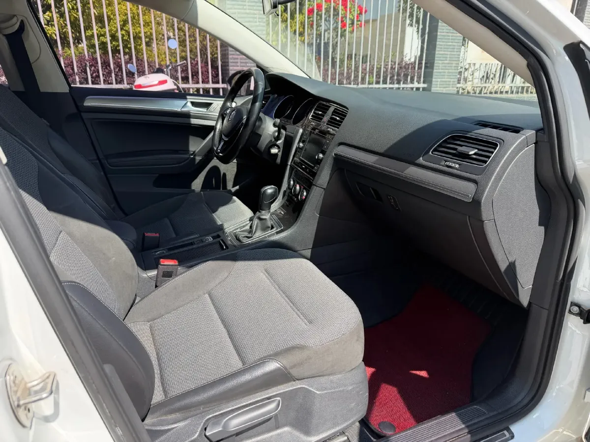 2018 Volkswagen Golf 1.4T 131HP L4 7DCT,autocango,china used car exporter,china ev exporter,chinese used car exporter,chinese used ev exporter