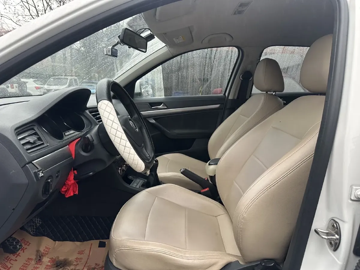 2019 Volkswagen Polo 1.5L 113HP L4 5MT,autocango,china used car exporter,china ev exporter,chinese used car exporter,chinese used ev exporter