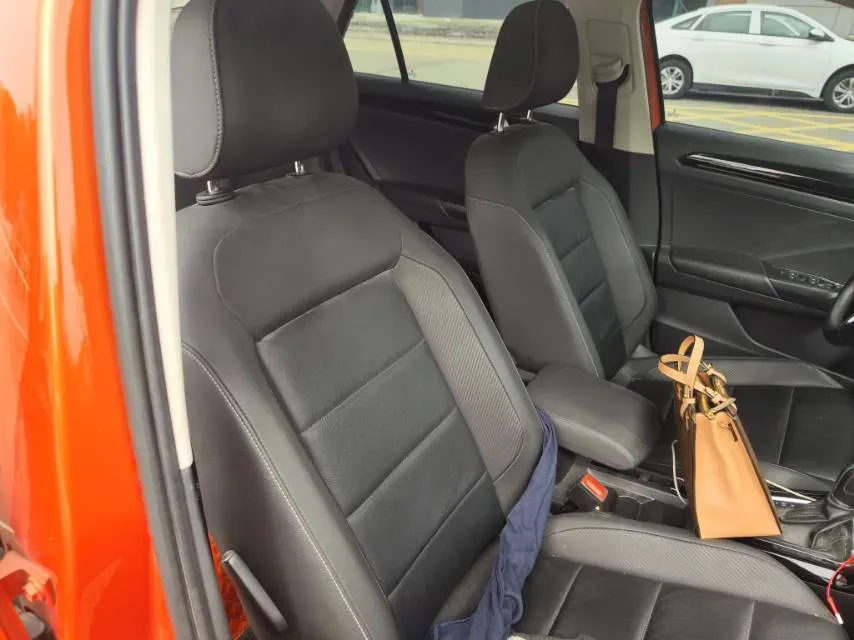 2020 Volkswagen T-Roc 1.4T 150HP L4 7DCT,autocango,china used car exporter,china ev exporter,chinese used car exporter,chinese used ev exporter