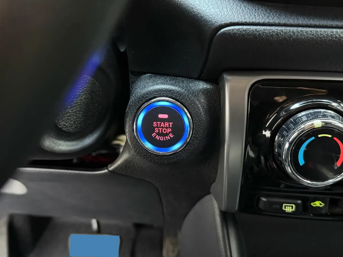 2021 Toyota Yaris L 1.5L 112HP L4 CVT,autocango,china used car exporter,china ev exporter,chinese used car exporter,chinese used ev exporter