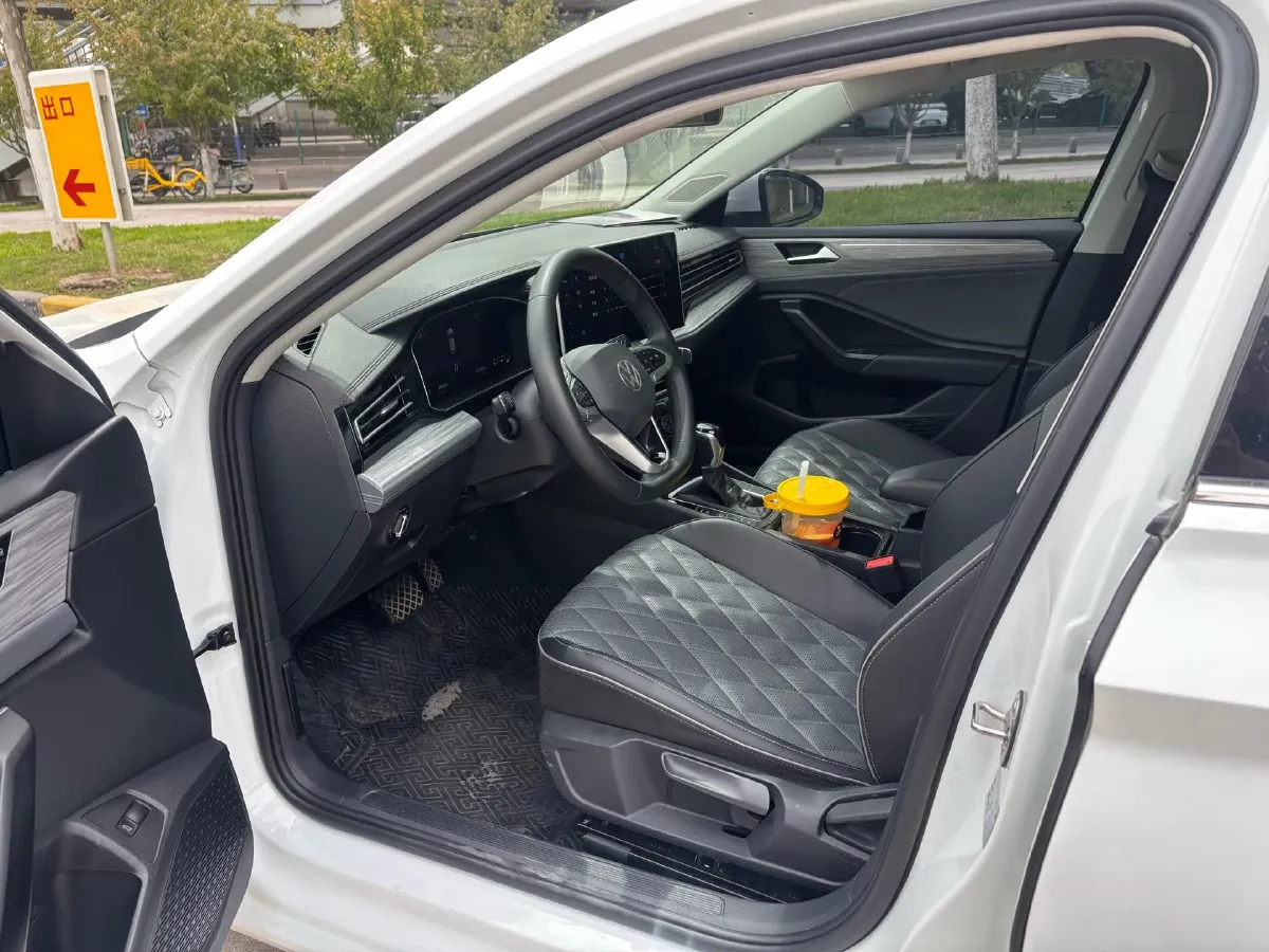 2023 Volkswagen Sagitar 1.4T 150HP L4 7DCT,autocango,china used car exporter,china ev exporter,chinese used car exporter,chinese used ev exporter