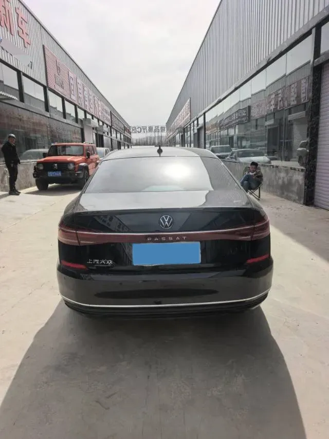 2024 Volkswagen Passat 2.0T 186HP L4 7DCT,autocango,china used car exporter,china ev exporter,chinese used car exporter,chinese used ev exporter