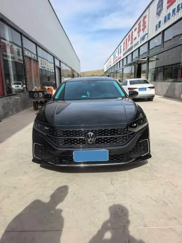 2024 Volkswagen Passat 2.0T 186HP L4 7DCT,autocango,china used car exporter,china ev exporter,chinese used car exporter,chinese used ev exporter