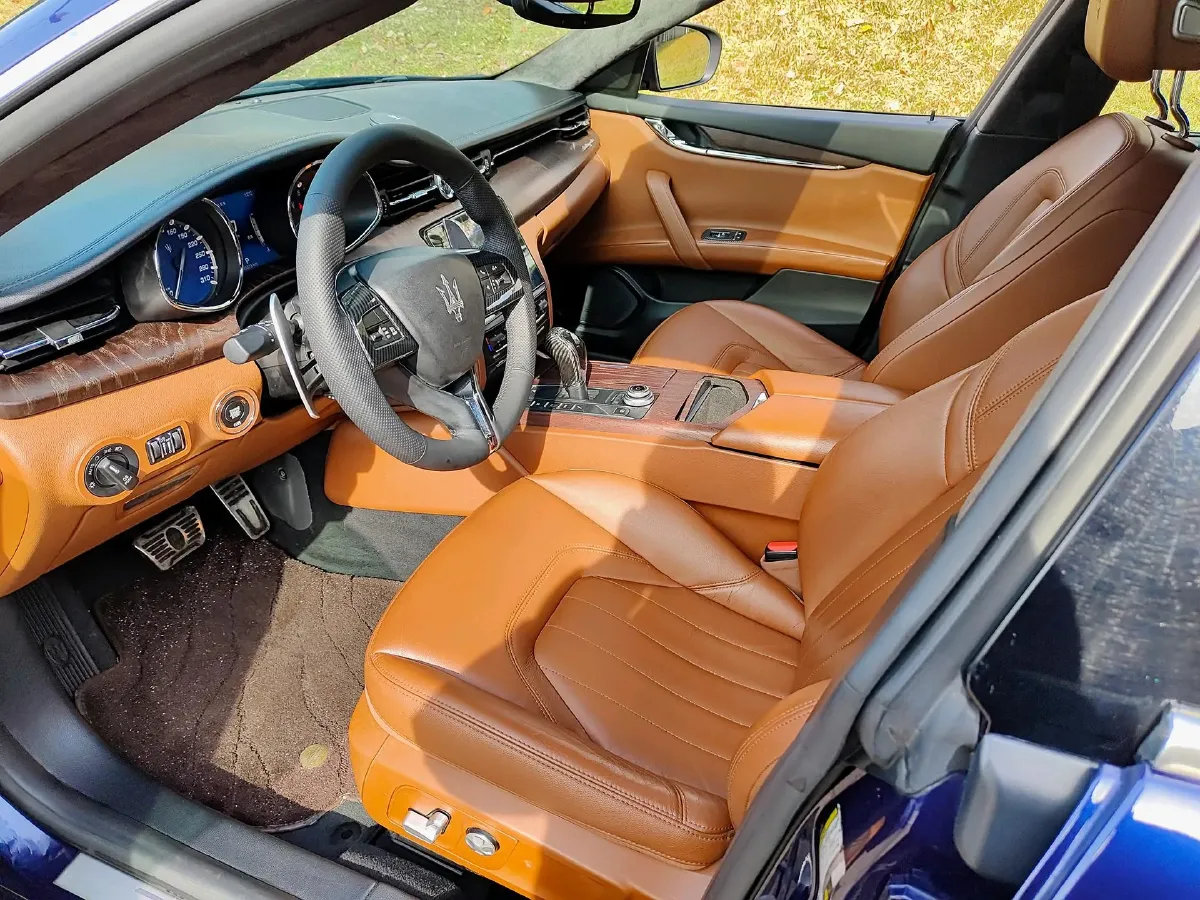 2018 Maserati Quattroporte 3.0T 430HP V6 8AT,autocango,china used car exporter,china ev exporter,chinese used car exporter,chinese used ev exporter