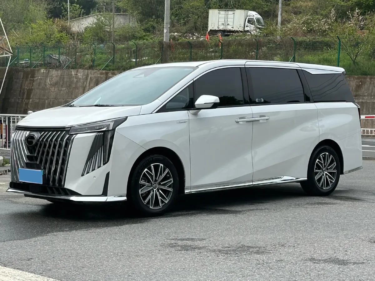 2024 GAC Trumpchi M8 2.0T 252HP L4 8AT,autocango,china used car exporter,china ev exporter,chinese used car exporter,chinese used ev exporter