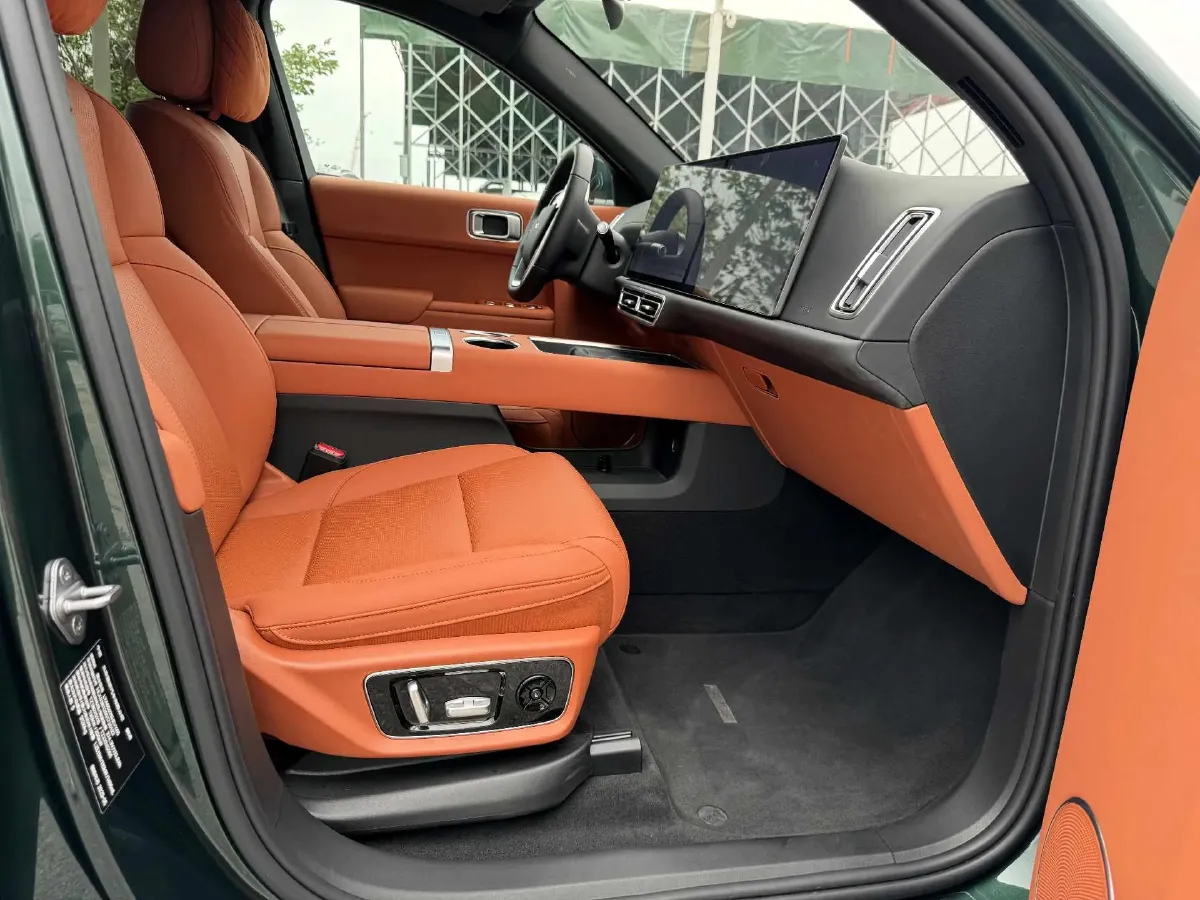 2025 Li L7 Range Extended 154HP REEV,autocango,china used car exporter,china ev exporter,chinese used car exporter,chinese used ev exporter