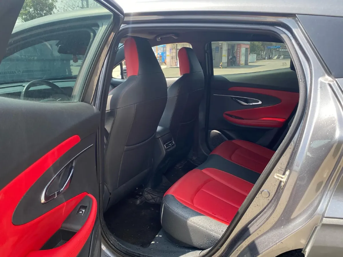 2020 ChangAn UNI-T 1.5T 180HP L4 7DCT,autocango,china used car exporter,china ev exporter,chinese used car exporter,chinese used ev exporter