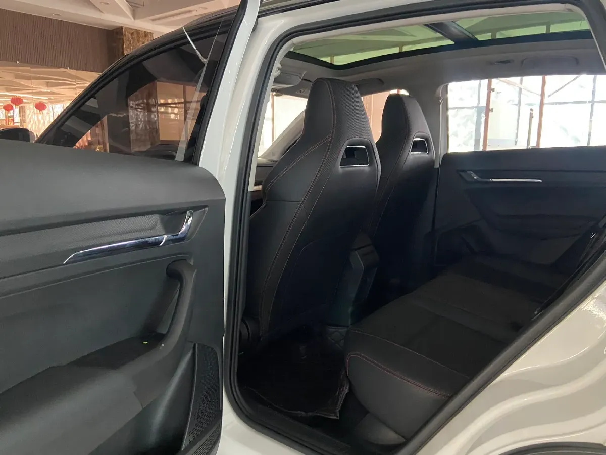 2022 Skoda Kamiq 1.5L 112HP L4 6AT,autocango,china used car exporter,china ev exporter,chinese used car exporter,chinese used ev exporter