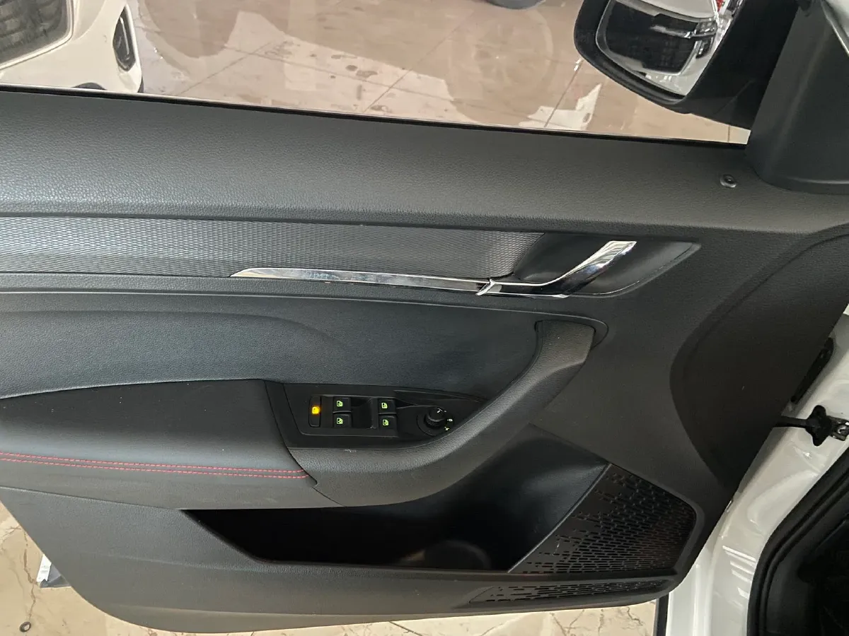 2022 Skoda Kamiq 1.5L 112HP L4 6AT,autocango,china used car exporter,china ev exporter,chinese used car exporter,chinese used ev exporter