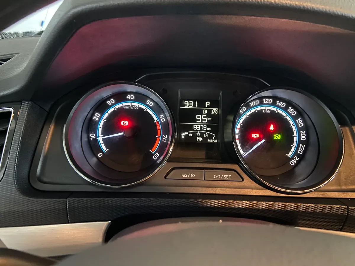 2022 Skoda Kamiq 1.5L 112HP L4 6AT,autocango,china used car exporter,china ev exporter,chinese used car exporter,chinese used ev exporter