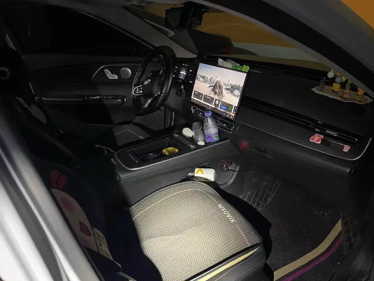 2025 Fulwin FulwinA8L 1.5T 156HP L4 1DHT PHEV 18.67KWH,autocango,china used car exporter,china ev exporter,chinese used car exporter,chinese used ev exporter