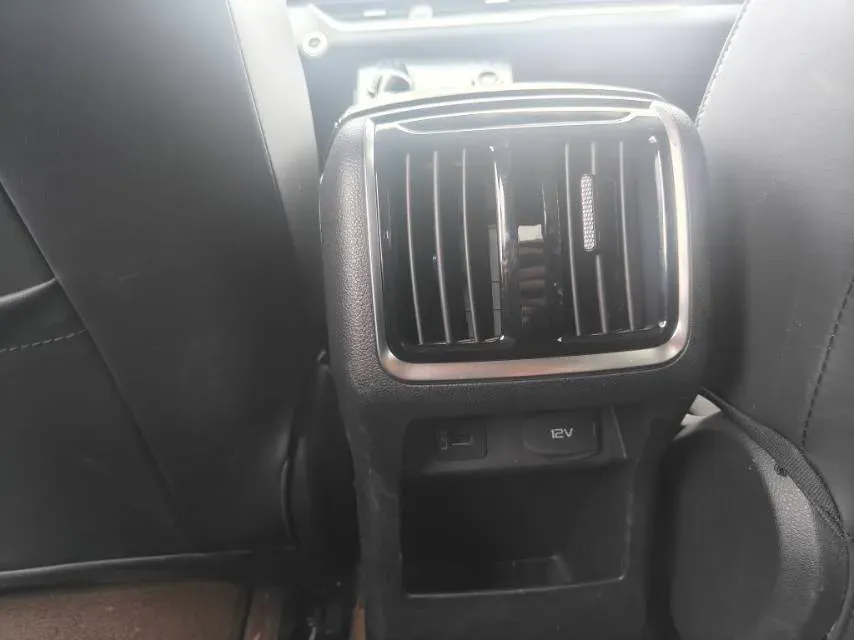 2023 Bestune B70 1.5T 169HP L4 7DCT,autocango,china used car exporter,china ev exporter,chinese used car exporter,chinese used ev exporter