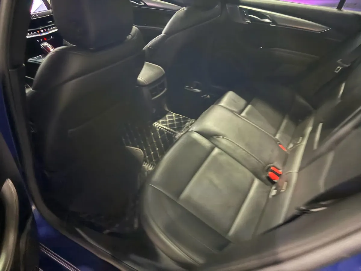 2020 Cadillac CT5 2.0T 241HP L4 10AT,autocango,china used car exporter,china ev exporter,chinese used car exporter,chinese used ev exporter