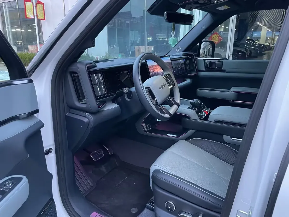 2023 FangChengBao Bao 5 1.5T 194HP L4 E-CVT PHEV 31.8KWH,autocango,china used car exporter,china ev exporter,chinese used car exporter,chinese used ev exporter