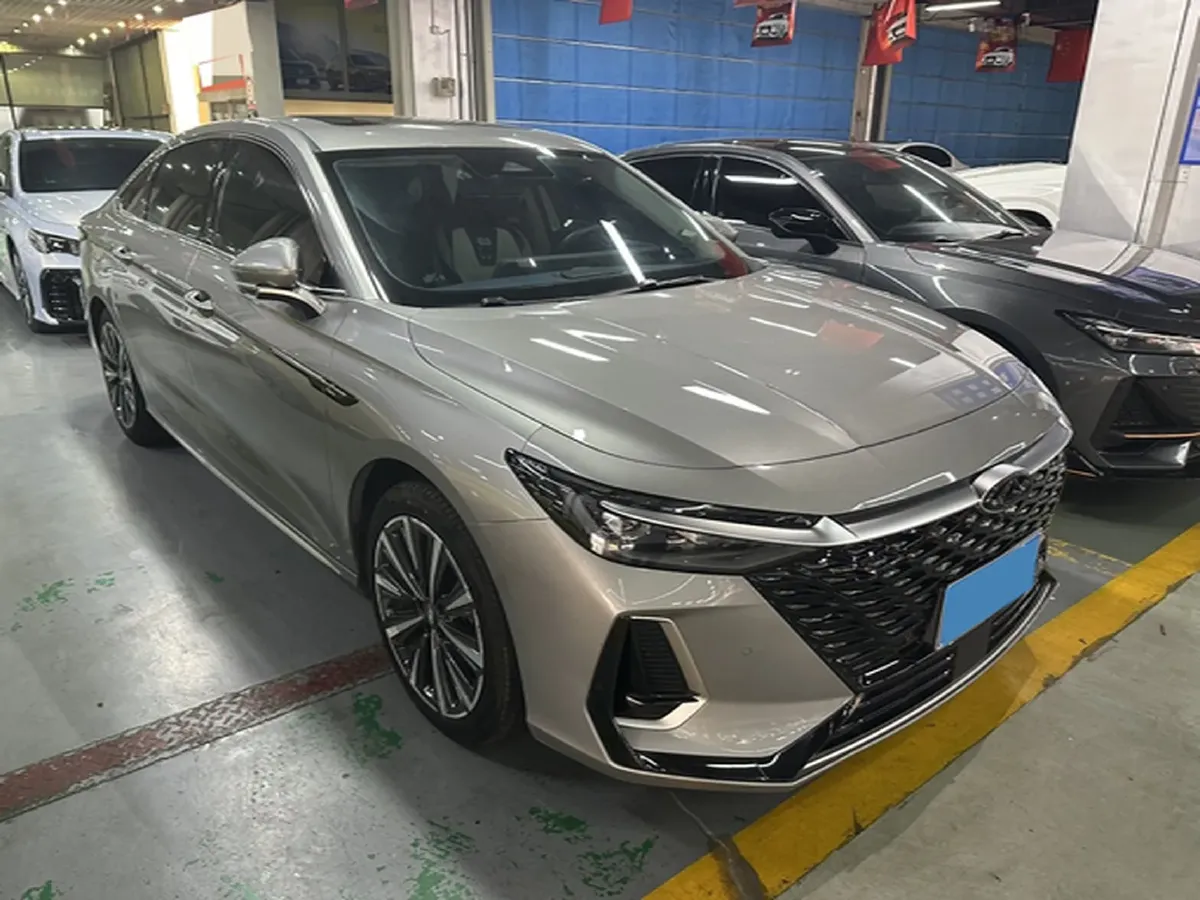 2022 Chery Arrizo 8 1.6T 197HP L4 7DCT,autocango,china used car exporter,china ev exporter,chinese used car exporter,chinese used ev exporter