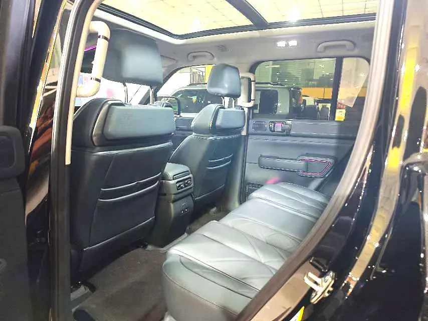 2023 FangChengBao Bao 5 1.5T 194HP L4 E-CVT PHEV 31.8KWH,autocango,china used car exporter,china ev exporter,chinese used car exporter,chinese used ev exporter