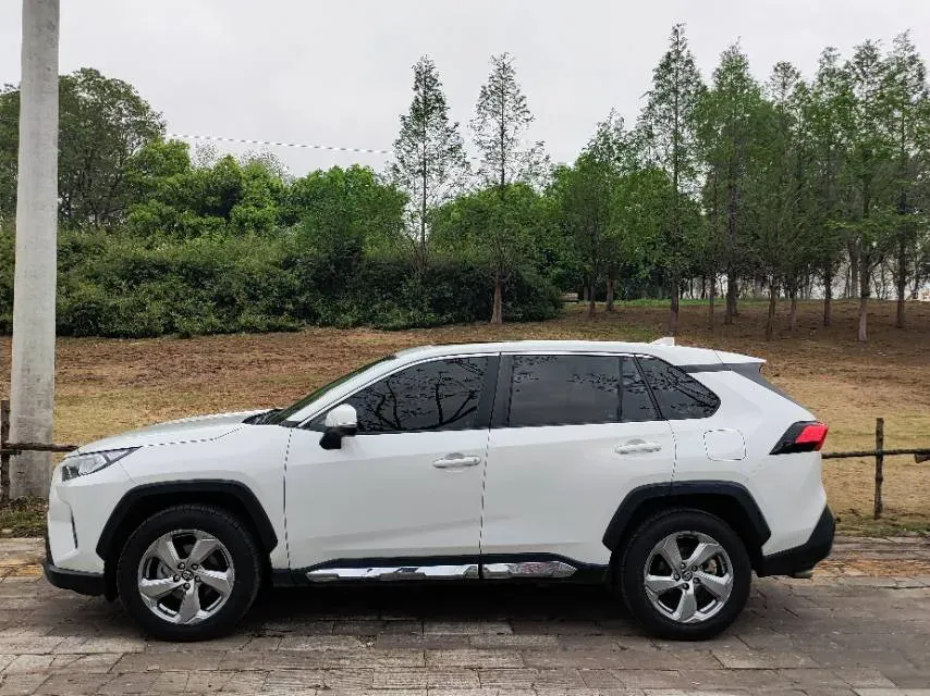 2020 Toyota RAV4 2.5L 178HP L4 E-CVT Hybrid,autocango,china used car exporter,china ev exporter,chinese used car exporter,chinese used ev exporter