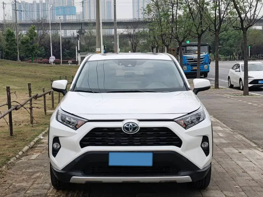 2020 Toyota RAV4 2.5L 178HP L4 E-CVT Hybrid,autocango,china used car exporter,china ev exporter,chinese used car exporter,chinese used ev exporter