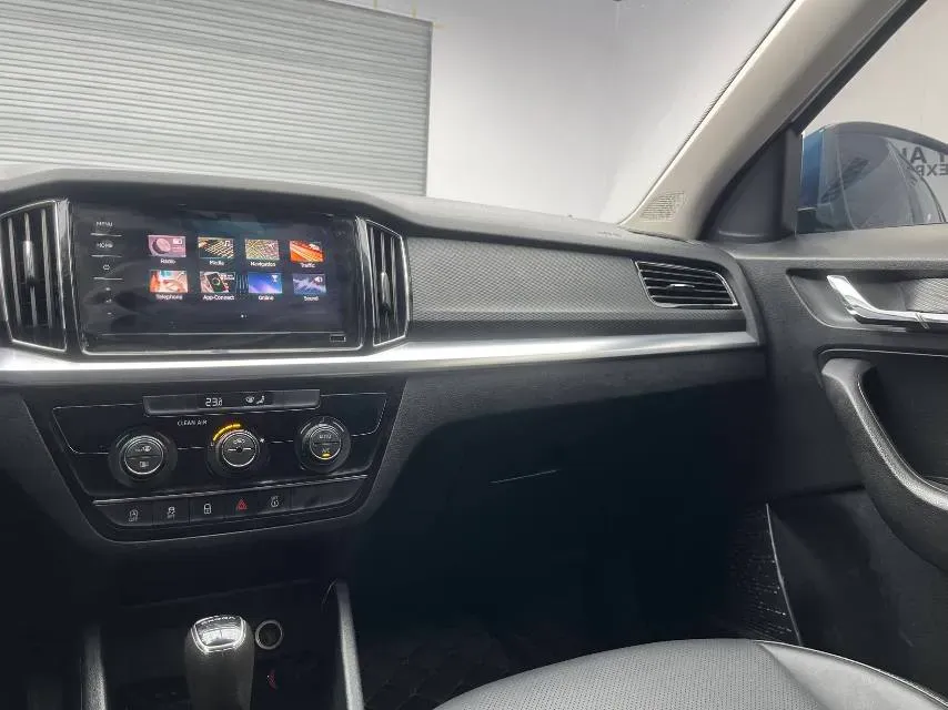 2021 Skoda Kamiq 1.5L 112HP L4 6AT,autocango,china used car exporter,china ev exporter,chinese used car exporter,chinese used ev exporter