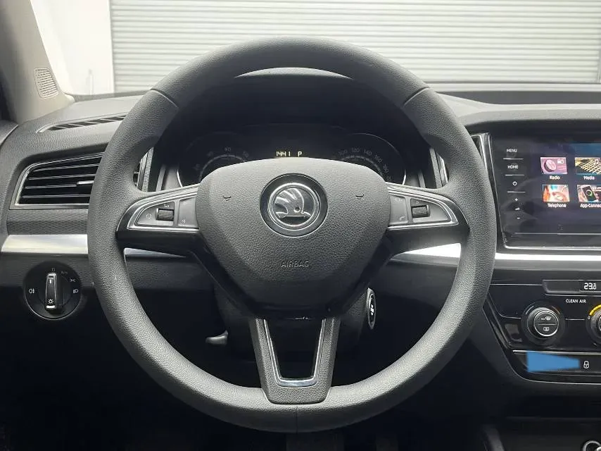 2021 Skoda Kamiq 1.5L 112HP L4 6AT,autocango,china used car exporter,china ev exporter,chinese used car exporter,chinese used ev exporter