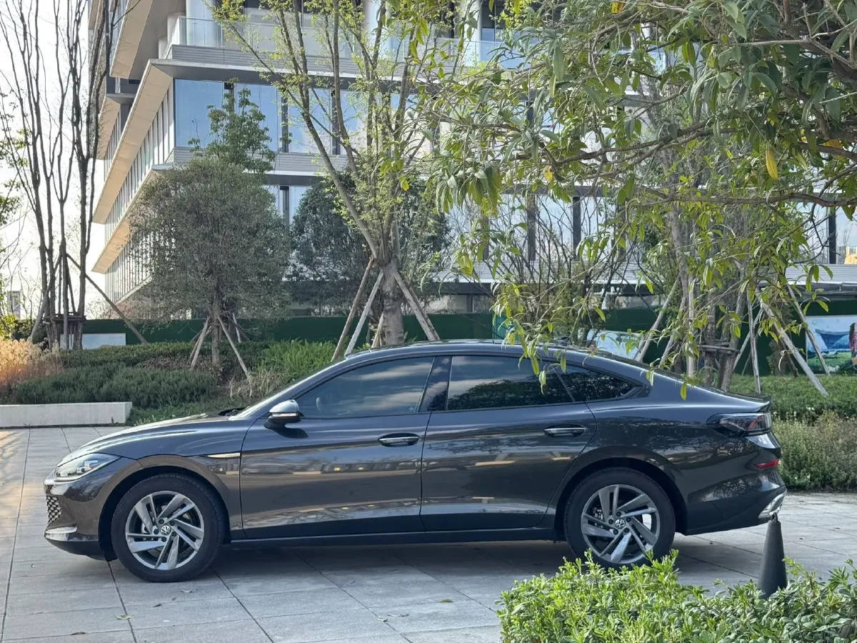 2024 Volkswagen Lamando 1.4T 150HP L4 7DCT,autocango,china used car exporter,china ev exporter,chinese used car exporter,chinese used ev exporter